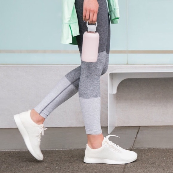 Allbirds women’s natural white wool runners - Picture 4 of 8